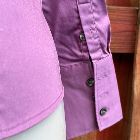 Banana Republic Elegant Purple Women's Button Down Shirt Size 6 Stretch - Picture 9 of 12